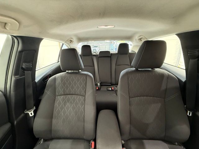 Used 2025 Toyota Corolla LE FWD image 28