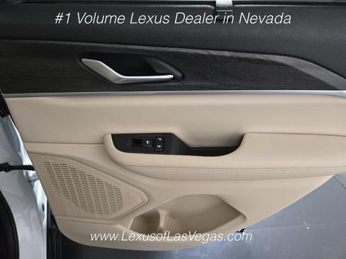 Used 2024 Jeep Grand Cherokee Limited w/ Luxury Tech Group II AWD/4WD image 21