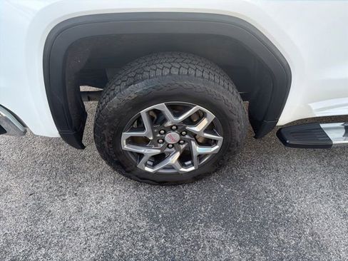 Used 2023 GMC Sierra 1500 SLT w/ SLT Premium Package image 39