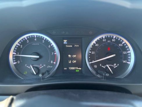 Used 2019 Toyota Highlander XLE AWD/4WD image 21