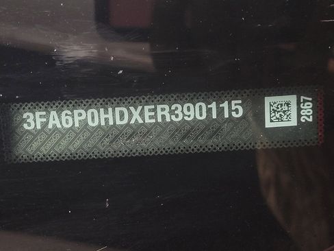 Used 2014 Ford Fusion SE w/ Equipment Group 202A FWD image 33