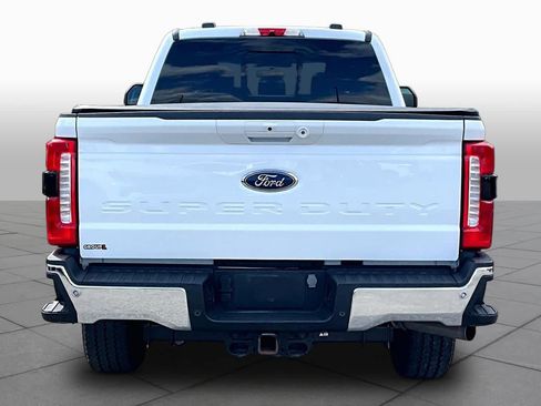 Used 2023 Ford F250 Lariat w/ Lariat Ultimate Package AWD/4WD image 5