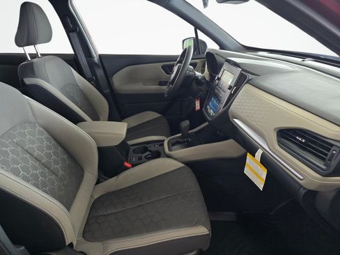 Used 2025 Subaru Forester AWD/4WD image 41