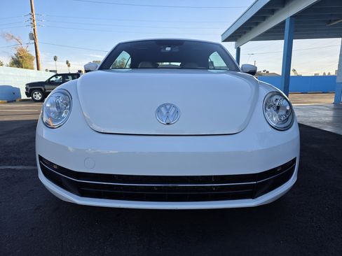 Used 2013 Volkswagen Beetle TDI image 8