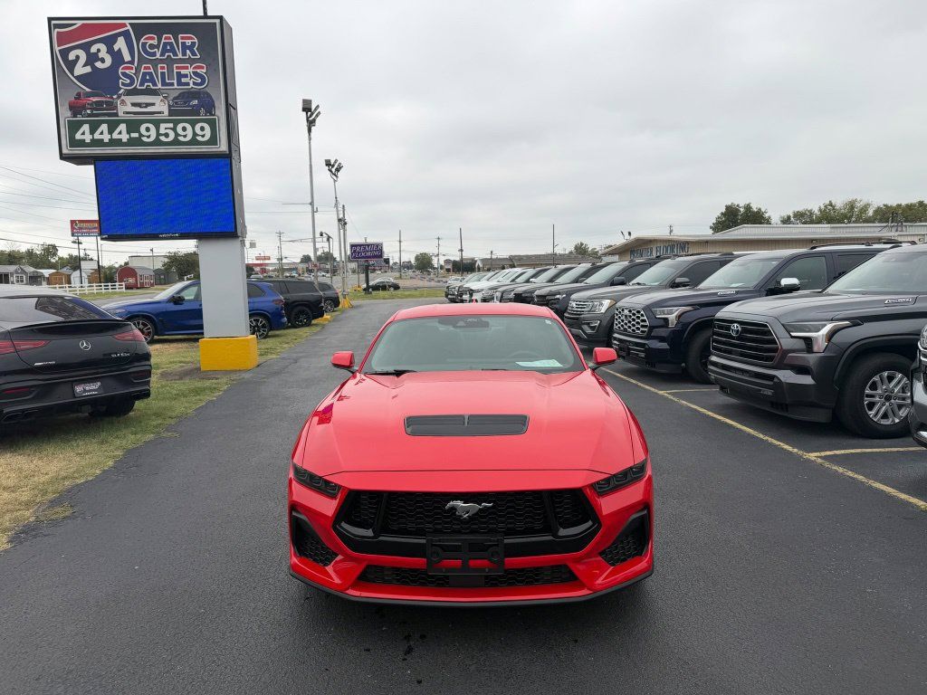 Used 2025 Ford Mustang GT Premium RWD image 8