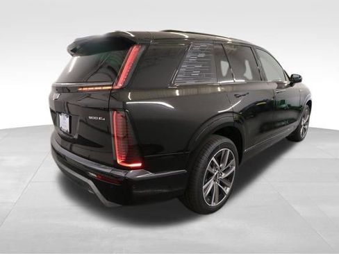 New 2026 Cadillac Vistiq Sport image 2