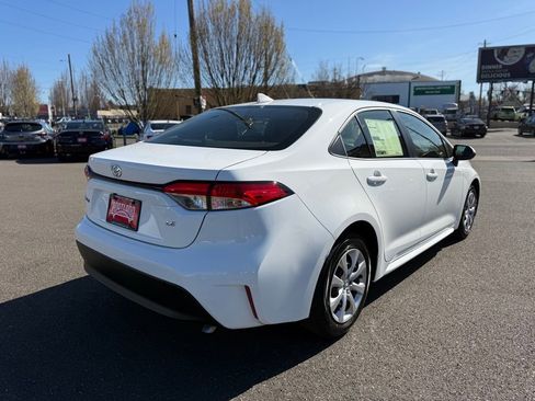 New 2026 Toyota Corolla LE image 10