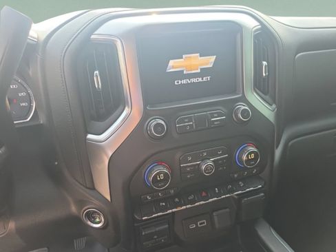 Used 2019 Chevrolet Silverado 1500 LTZ w/ LTZ Plus Package AWD/4WD image 15