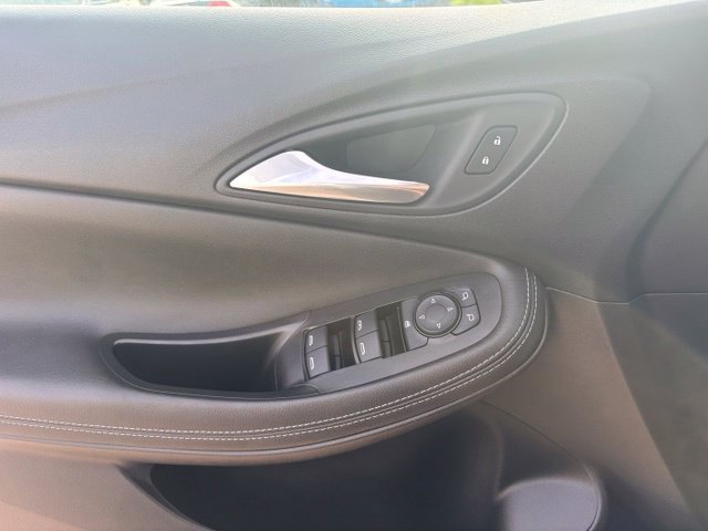 Used 2025 Buick Encore GX Preferred FWD image 19