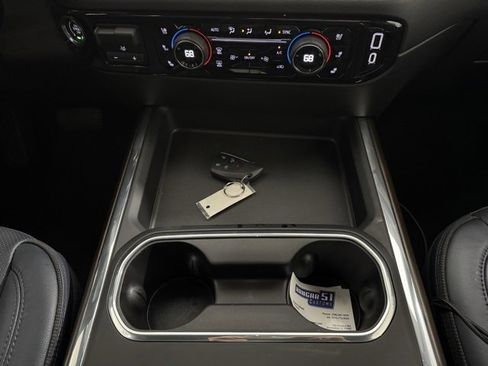 Used 2025 Chevrolet Silverado 2500 High Country w/ Technology Package image 23