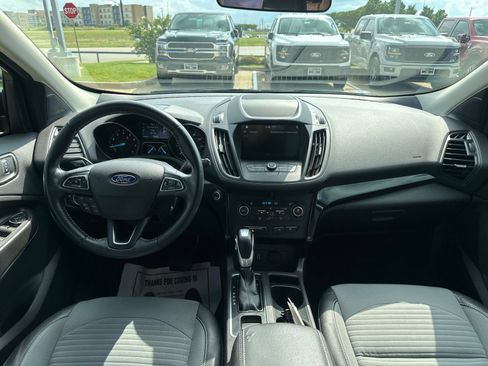 Used 2019 Ford Escape SE FWD image 14