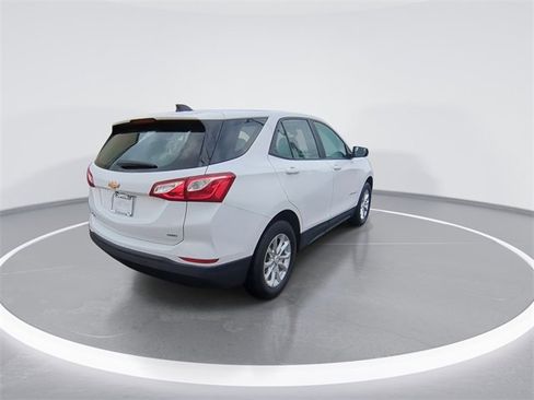 Used 2020 Chevrolet Equinox LS image 8