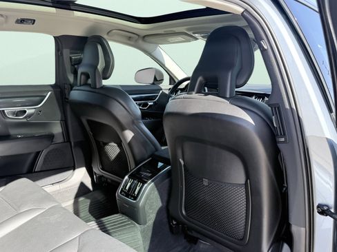 Used 2018 Volvo S90 T5 Momentum w/ Convenience Package image 23