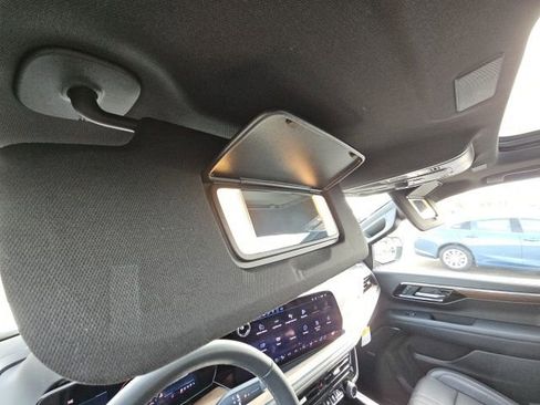 Used 2025 Chevrolet Tahoe High Country image 51