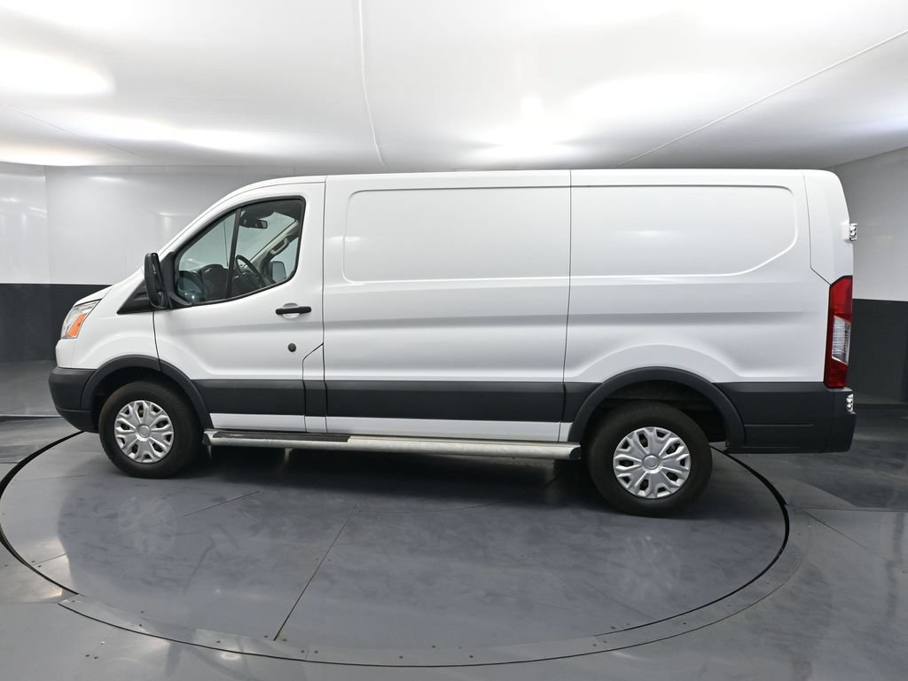 Used 2017 Ford Transit 250 130 Low Roof w/ Exterior Upgrade Package RWD image 7