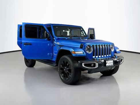 Used 2022 Jeep Wrangler Unlimited Sahara AWD/4WD image 24