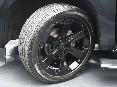 Used 2018 GMC Yukon Denali w/ Denali Ultimate Package AWD/4WD image 24