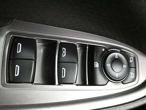 Used 2022 Chevrolet Malibu LT FWD image 26