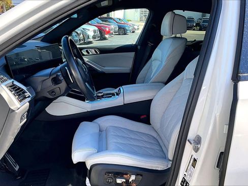 Certified 2025 BMW X6 xDrive40i w/ Executive Package image 7
