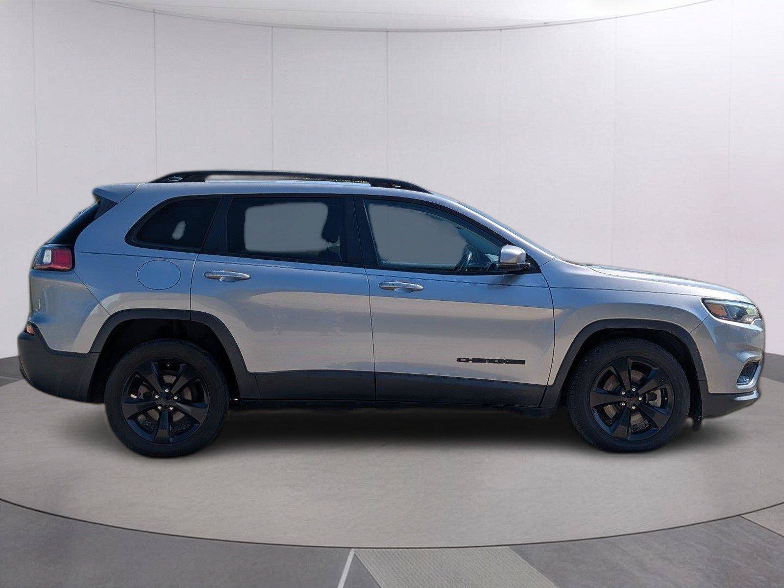 Used 2021 Jeep Cherokee Latitude Plus FWD image 8