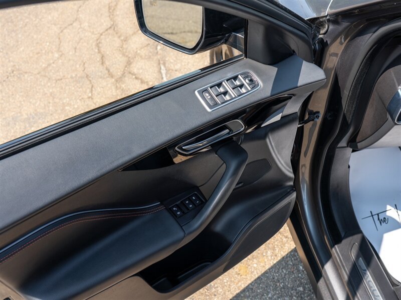 Used 2019 Jaguar F-PACE Prestige AWD/4WD image 15