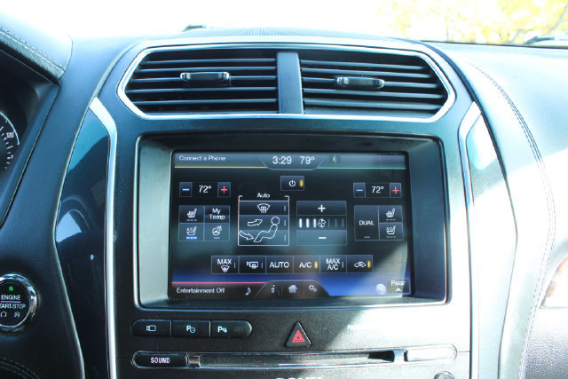 Used 2016 Ford Explorer Platinum AWD/4WD image 21