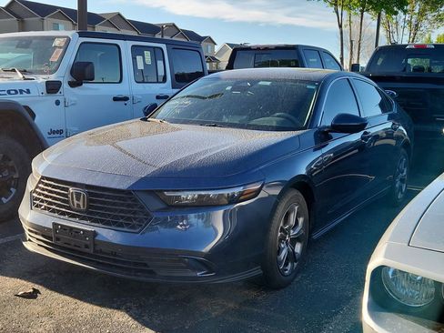 Used 2024 Honda Accord EX image 3