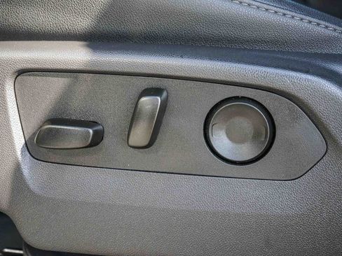 Used 2025 Chevrolet Tahoe Z71 image 21