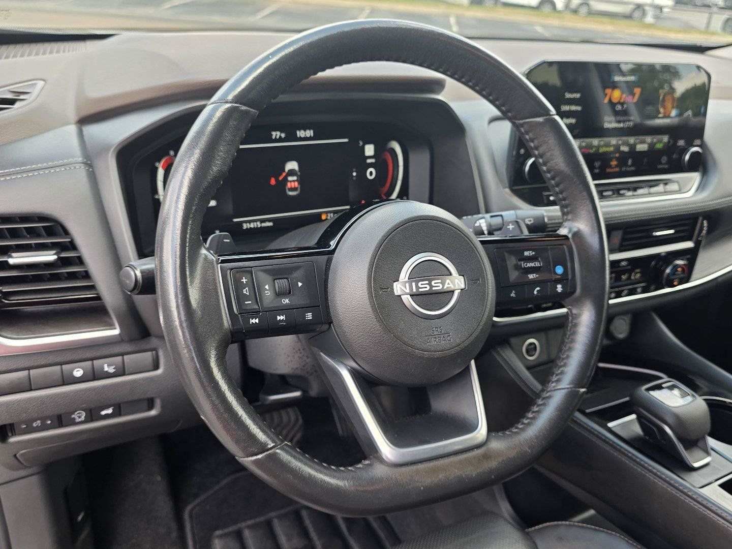 Used 2023 Nissan Rogue Platinum w/ Platinum Premium Package FWD image 10