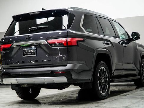 Used 2024 Toyota Sequoia Limited w/ Tow Technology Package image 13