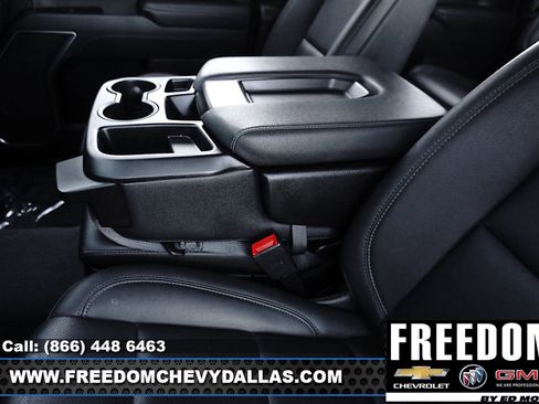 Used 2025 GMC Sierra 1500 SLT image 30