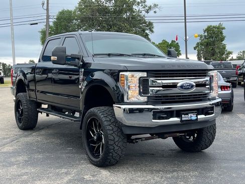Used 2019 Ford F250 XLT AWD/4WD image 11