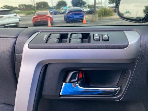 Used 2018 Toyota 4Runner SR5 RWD image 11