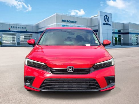 Used 2024 Honda Civic Touring image 2