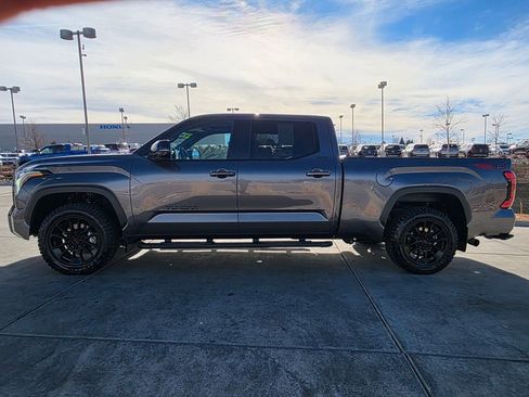 Used 2025 Toyota Tundra Limited image 18