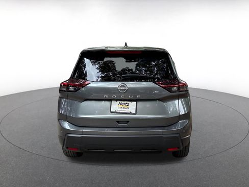 Used 2025 Nissan Rogue SV FWD image 6