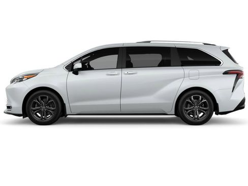 New 2026 Toyota Sienna Platinum image 3