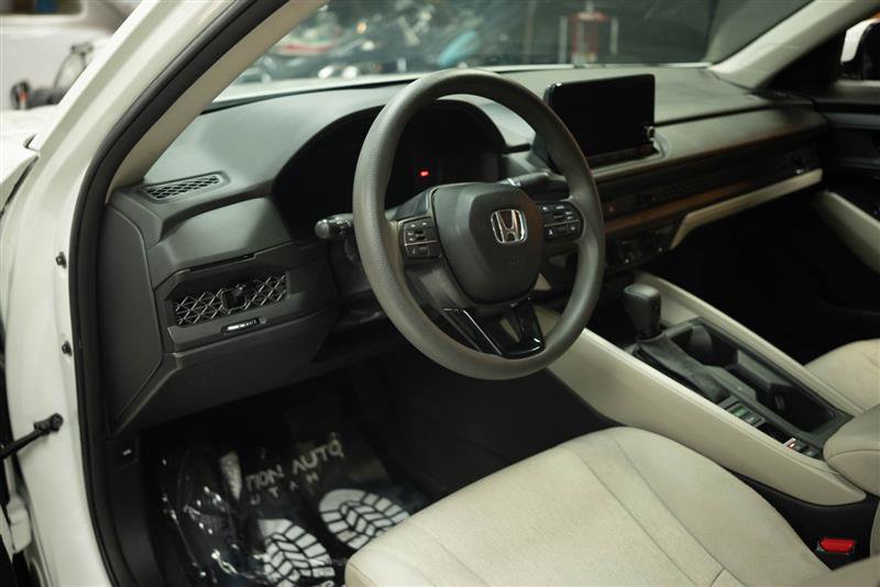Used 2023 Honda Accord LX image 9