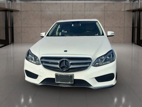 Used 2014 Mercedes-Benz E 350 4MATIC Sedan image 10