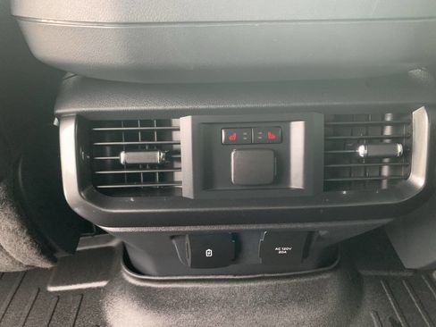 Used 2022 Ford F150 Lariat w/ Equipment Group 502A High image 24