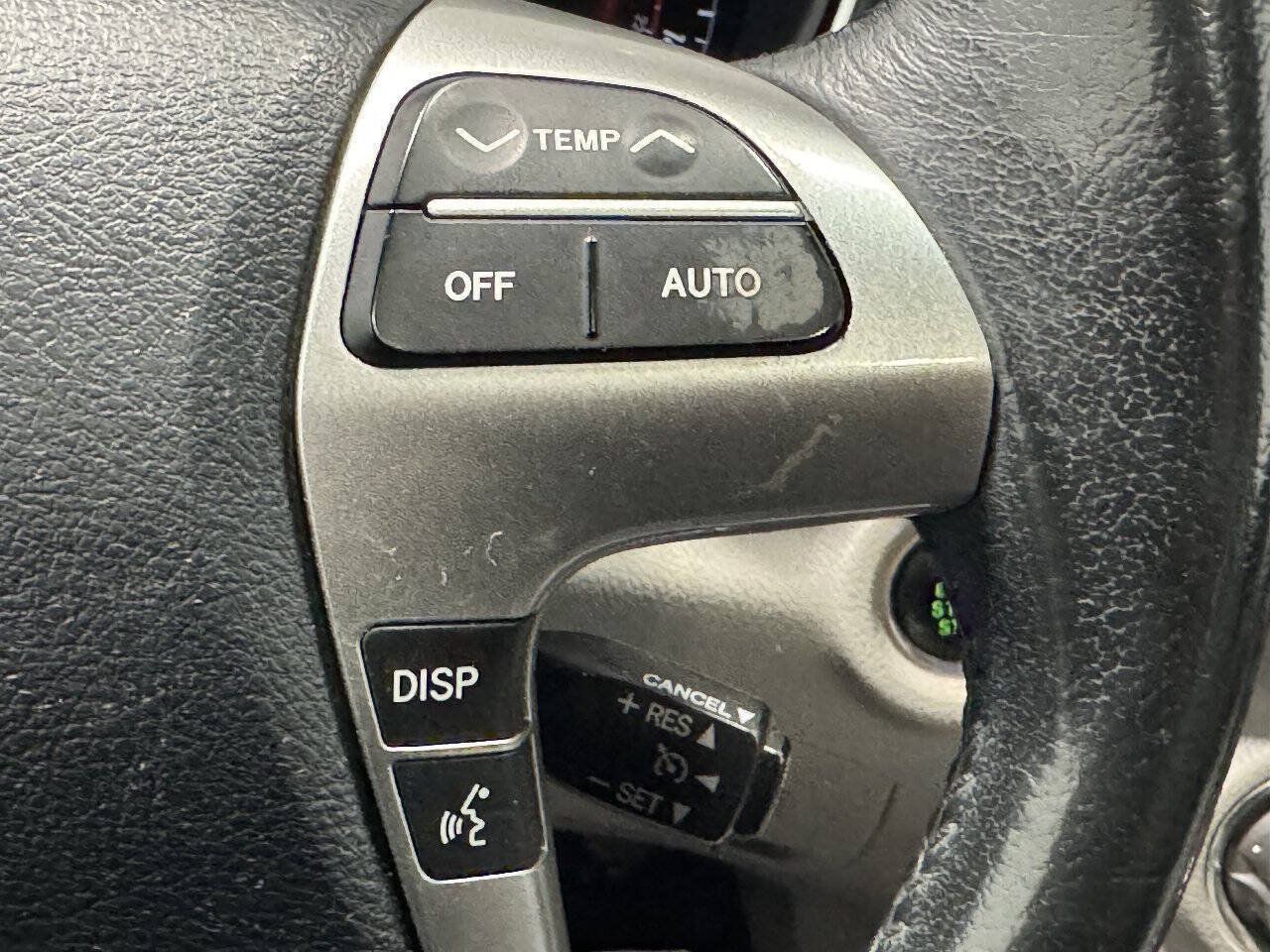 Used 2013 Toyota Highlander Limited AWD/4WD image 23