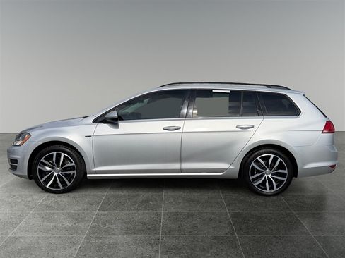 Used 2016 Volkswagen Golf Limited Edition FWD image 2