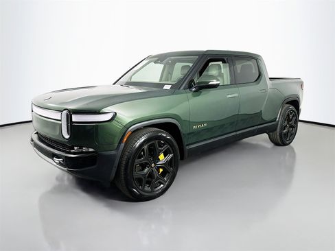Used 2022 Rivian R1T Launch Edition image 3