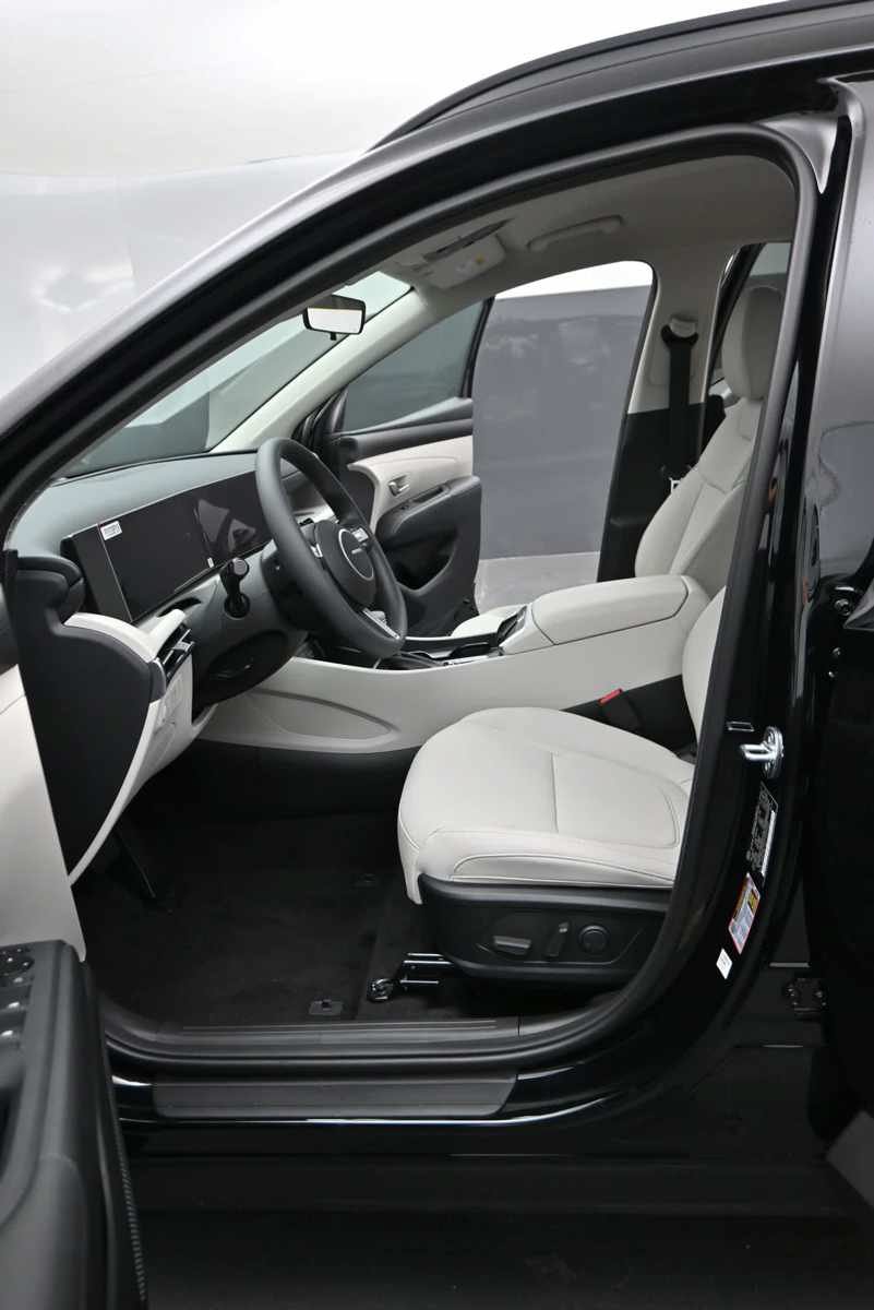 New 2026 Hyundai Tucson SEL Plus AWD/4WD image 16