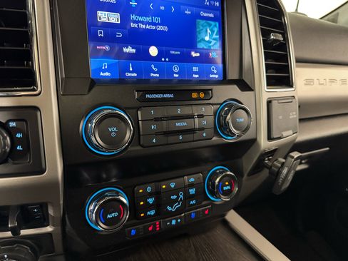 Used 2021 Ford F250 Lariat image 31