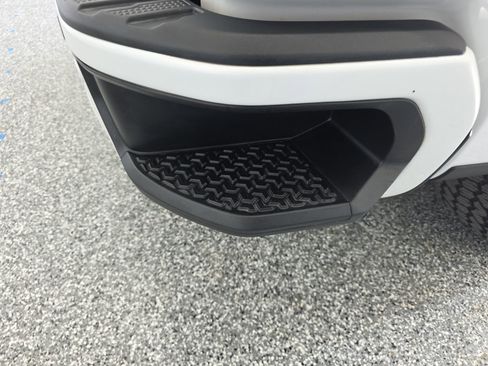 Used 2022 Chevrolet Silverado 1500 High Country w/ Technology Package image 17