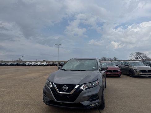 Certified 2022 Nissan Rogue Sport SV w/ Technology Package image 6