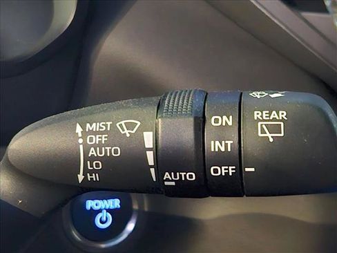 Used 2024 Toyota Sequoia Platinum AWD/4WD image 9
