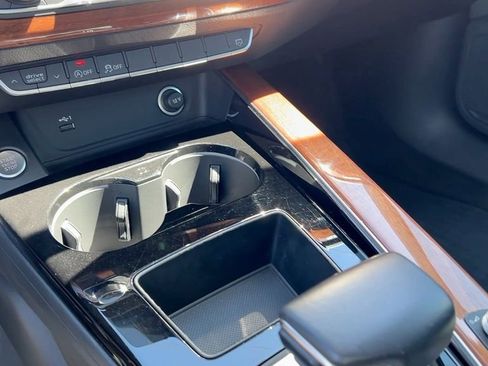 Used 2021 Audi A4 2.0T Premium image 31