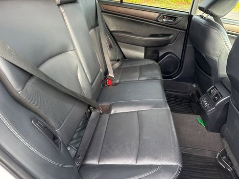 Used 2019 Subaru Outback 2.5i Limited w/ Popular Package #2 image 23